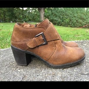 B.O.C. Brown buckled booties🍁